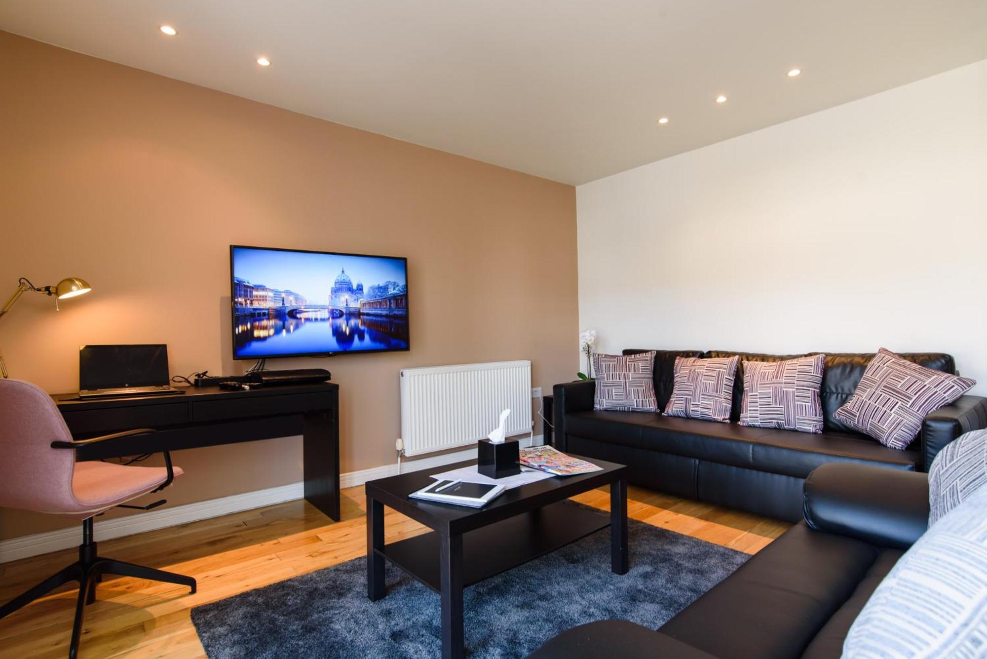 Oakfield Premier Apartments - Fast Wifi - 5 Mins City Centre Кардіфф Екстер'єр фото